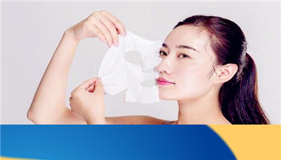 先用黄瓜胶还是水乳