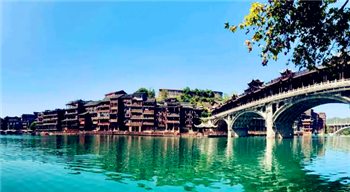 2024年4月份去贵州旅游穿冲锋衣合适吗3