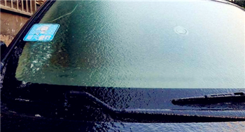 车窗结冰可以用银行卡刮吗2