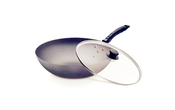 铁锅能在电磁炉上能用吗1