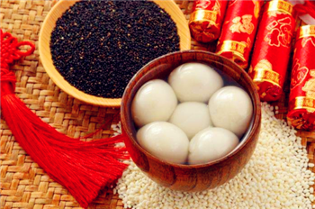 元宵节吃汤圆还是元宵2