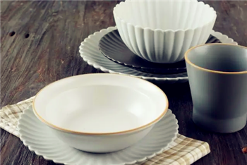 釉上彩的餐具可以放微波炉吗3